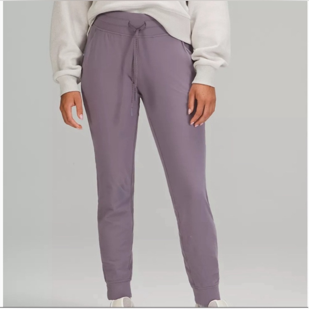 LULULEMON Ready to Rulu Jogger Dusky Lavendar Size 4